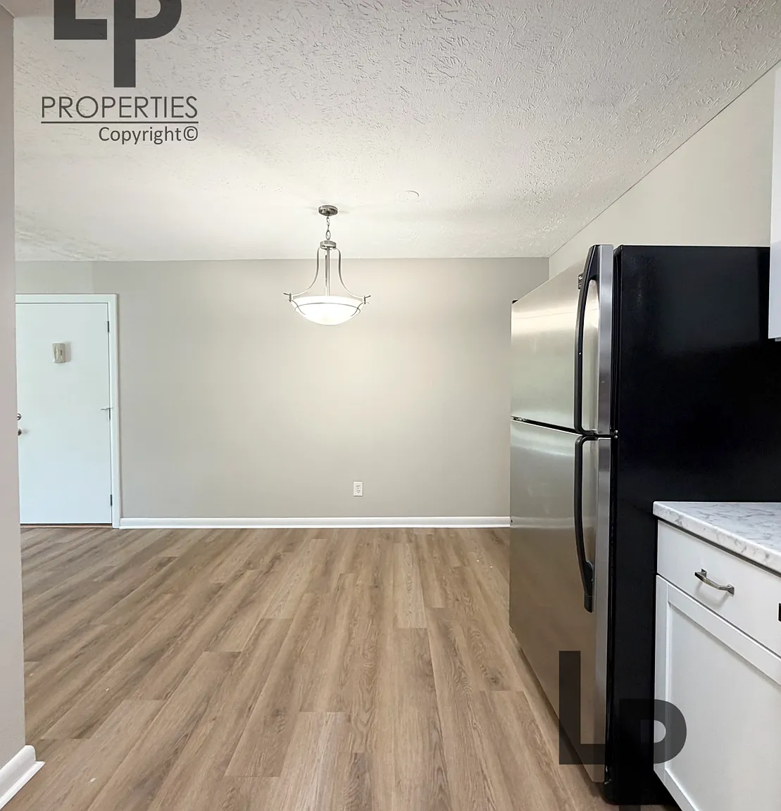 1325 Gray Hawk Rd - 6 — Photo 3