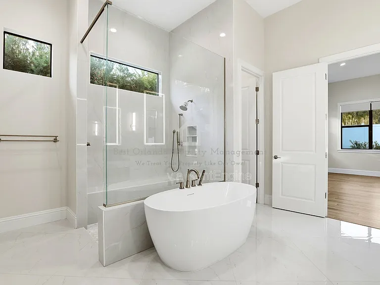 705 Largovista Dr — Photo 26