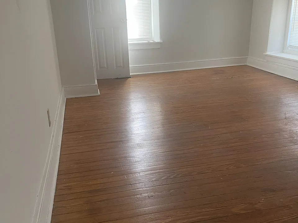 7109 Ridge Ave #3