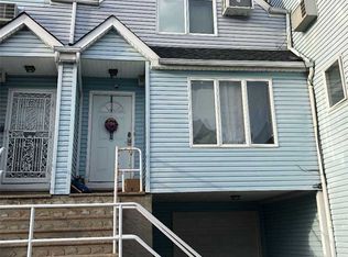 25851 Francis Lewis Blvd, Rosedale, NY 11422