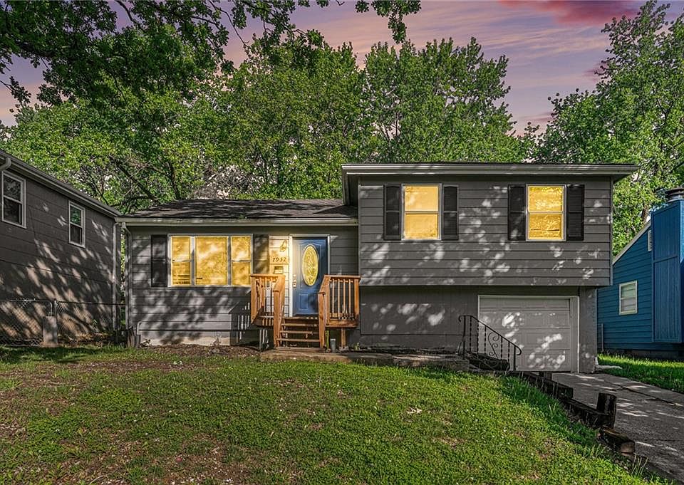 1st image of 7932 NE San Rafael Dr