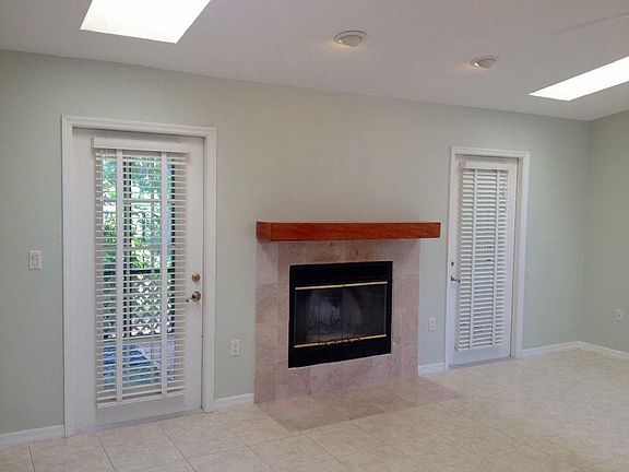 4th image of 2536 Wood Oak Dr