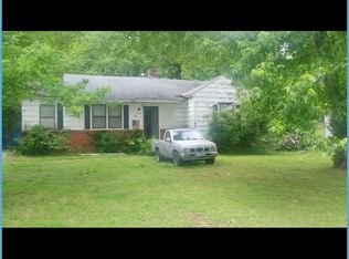 4035 E Whitehaven Park Cir, Memphis, TN 38116