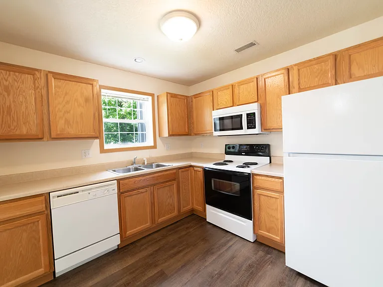 1337 Walton Dr #204 — Photo 10