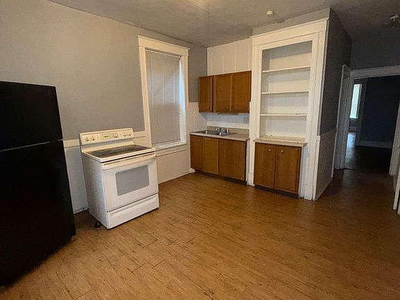 3rd image of 4408 Alaska Ave Floor 1