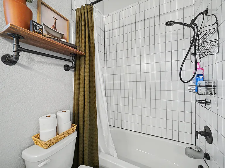 6339 Knapp Dr — Photo 26