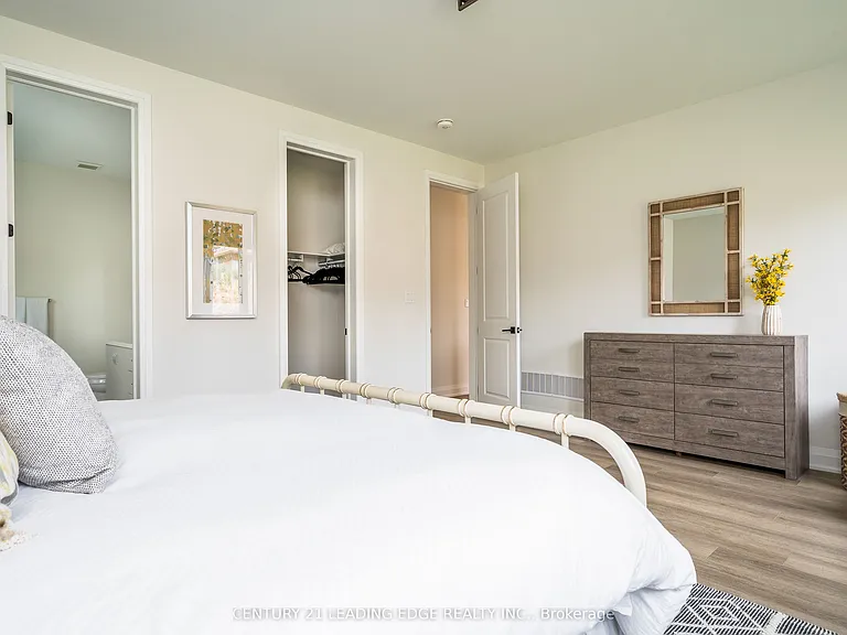 102 Reed Way — Photo 18