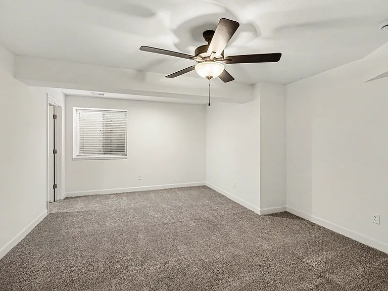 16169 Fontana St — Photo 15