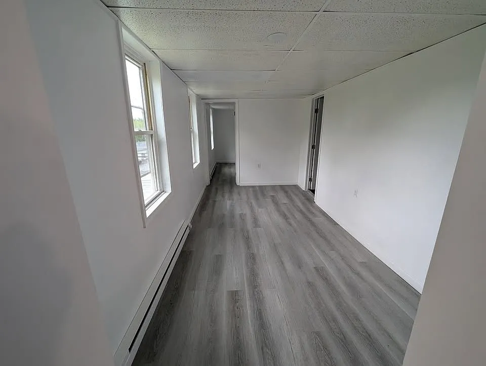 Building Photo - 617 E Main St #A