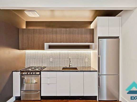 4th image of 1234 Bedford Ave #4D