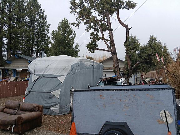 2nd image of 2190 4th Ln