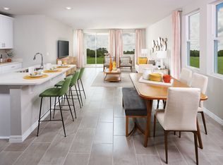 8 Dilly Ct, Palm Coast, FL 32137