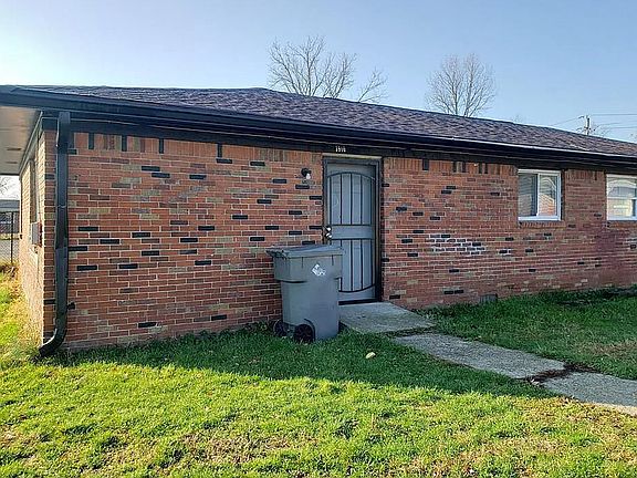 2nd image of 3910 N Grand Ave