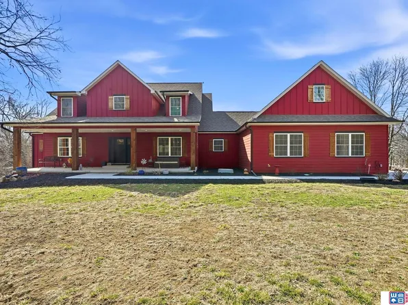 1210 Woodland Rd, Wahoo, NE 68066