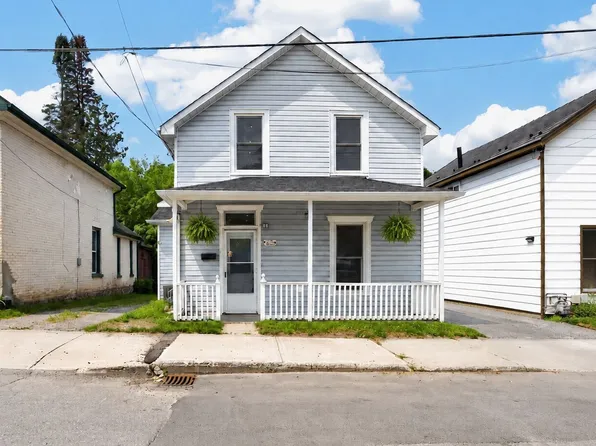 625 Union St, Peterborough, ON K9H 3V4
