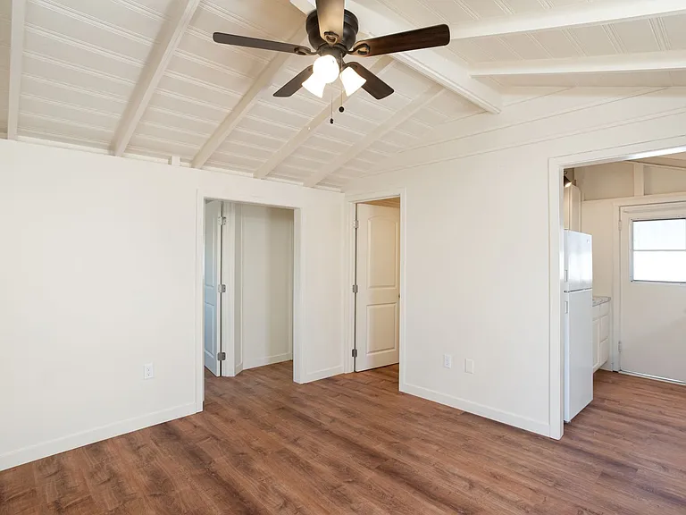 101 Pinal Ave — Photo 2