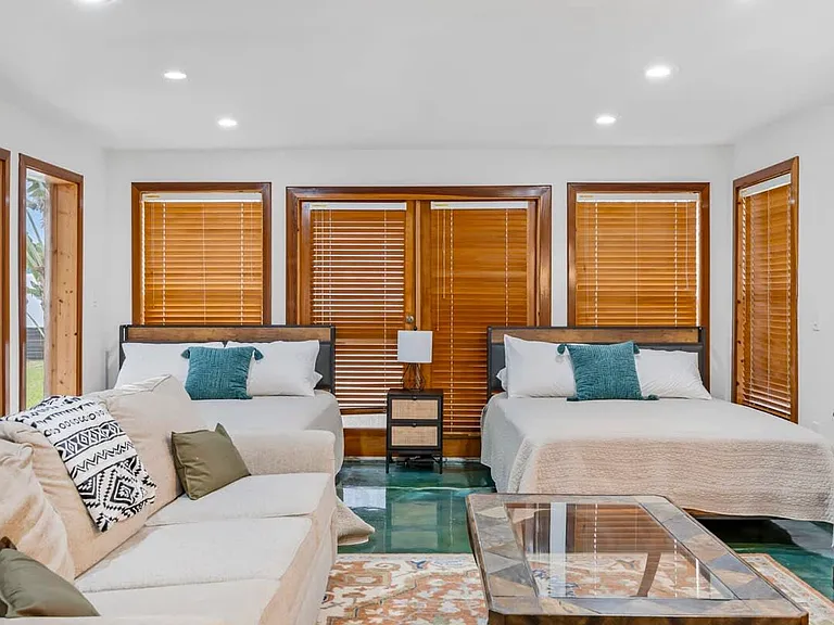 485 N Shore Dr — Photo 11