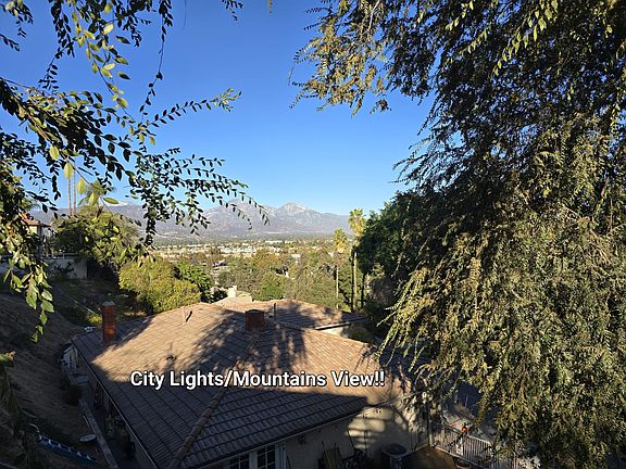 2nd image of 1233 El Paraiso Dr