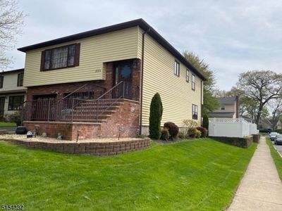 2101 Briarwood Ln, Union, NJ, 07083