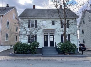 14 Richardson St, Woburn, MA 01801