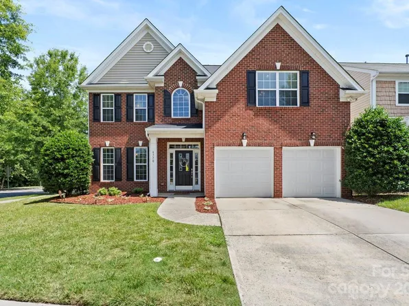 9770 Turning Wheel Dr, Charlotte, NC 28214