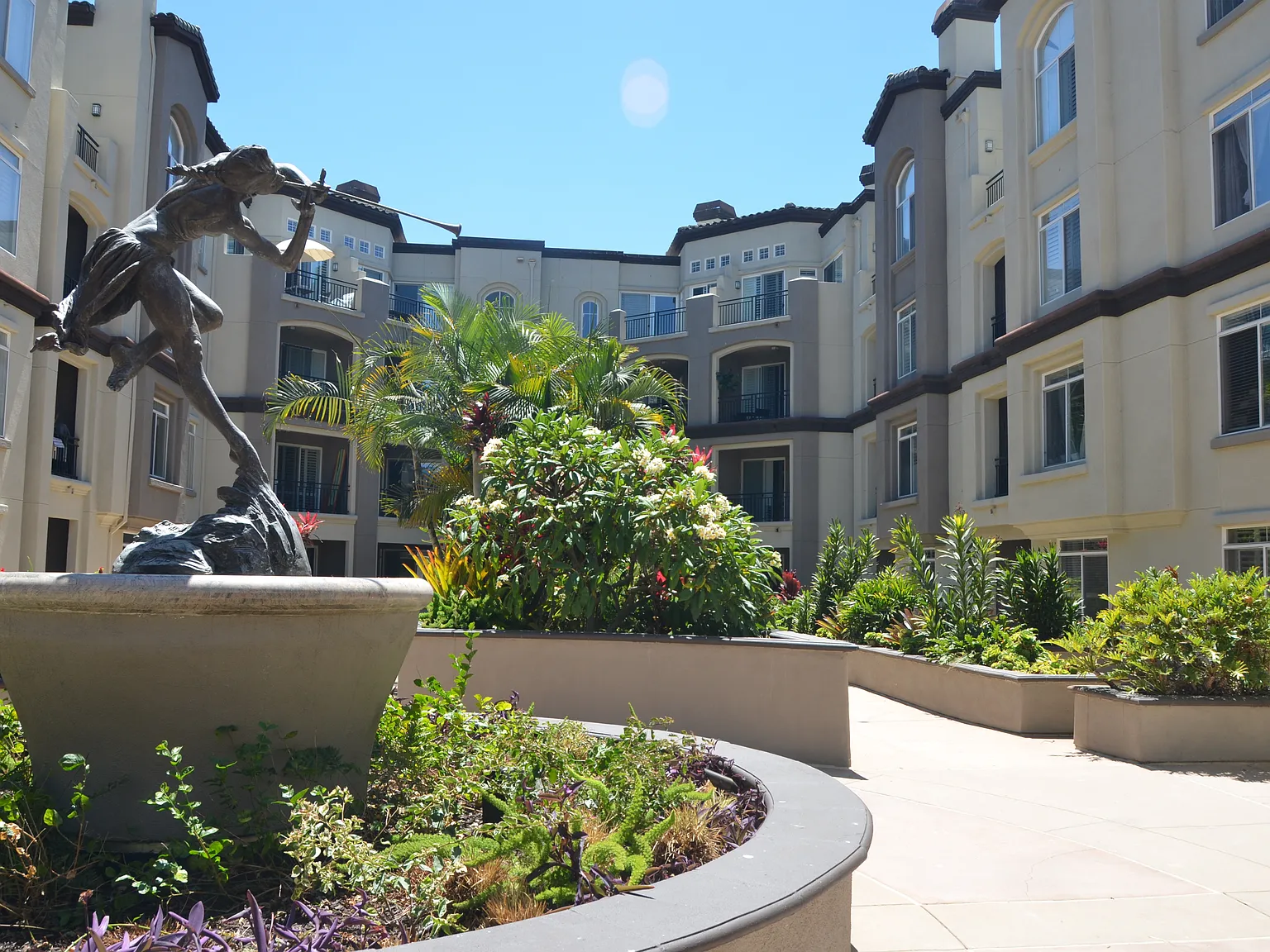 2 bed, 1127 sqft, $3,400 — Photo 2
