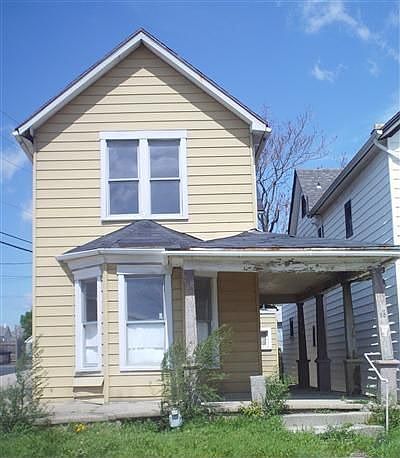 1st image of 23 Pioneer St