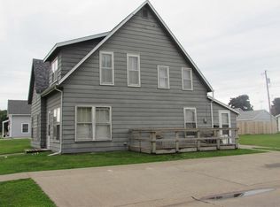 1001 W Jones St, Knoxville, IA 50138