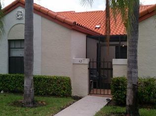 42 Centennial Ct, Deerfield Beach, FL 33442