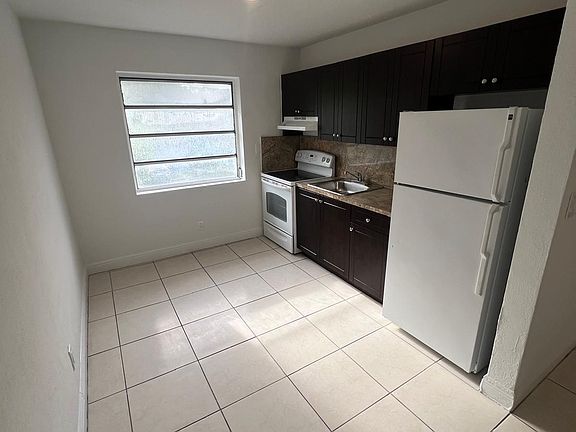 2nd image of 7630 NE 2nd Ct APT 3