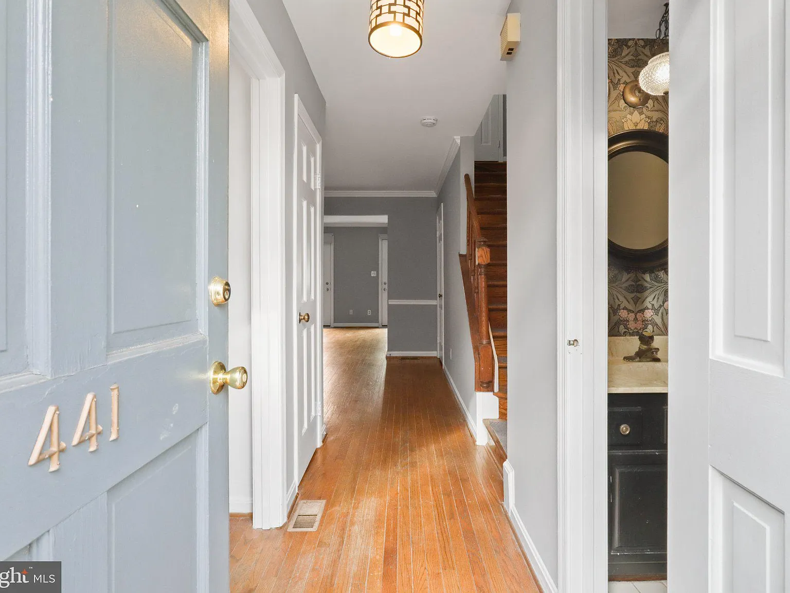 3 bed, 3.5 bath, 1696 sqft, $3,800 — Photo 2