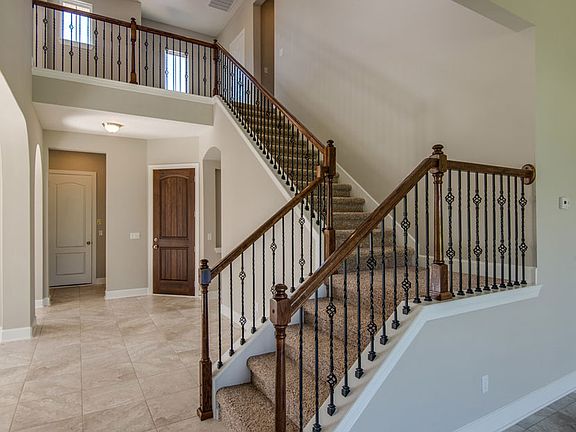 The Andros Foyer with ceramic tile