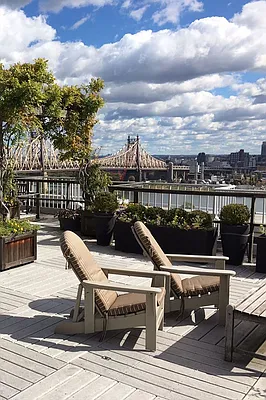 Sold by Corcoran | media 19