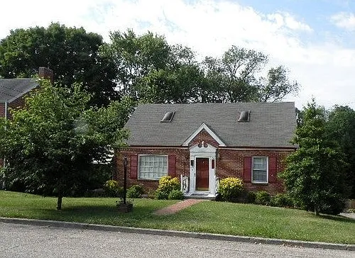 2618 Fairway Dr SW Photo 1