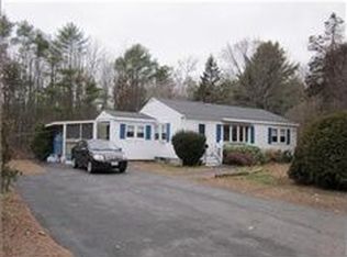 9 Pine St, Kennebunk, ME 04043