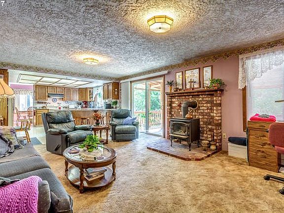 4th image of 9808 NE 148th St