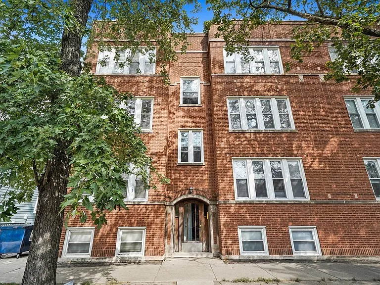 7211 N Damen Ave #2 — Photo 1