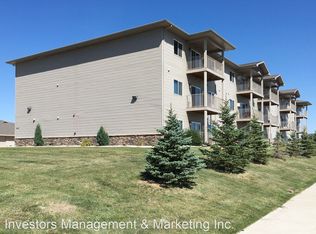 2200 33rd St NW #208, Minot, ND 58703