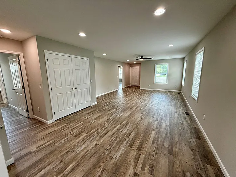 949 Indian Hills Rd #949 — Photo 6