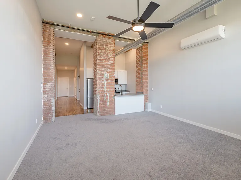 556 Atwells Ave — Photo 2