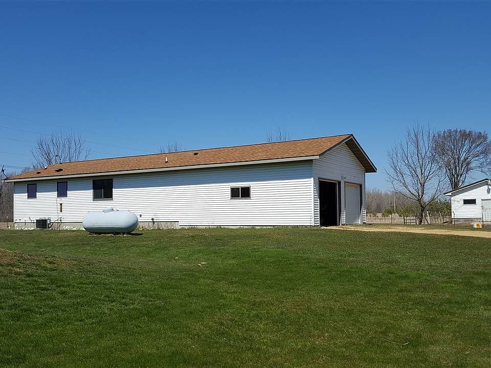 2nd image of 2681 Collins Rd