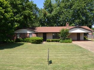 511 Cherry Blvd, New Albany, MS 38652