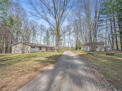 19251 Indian Dr, Paris, MI, 49338
