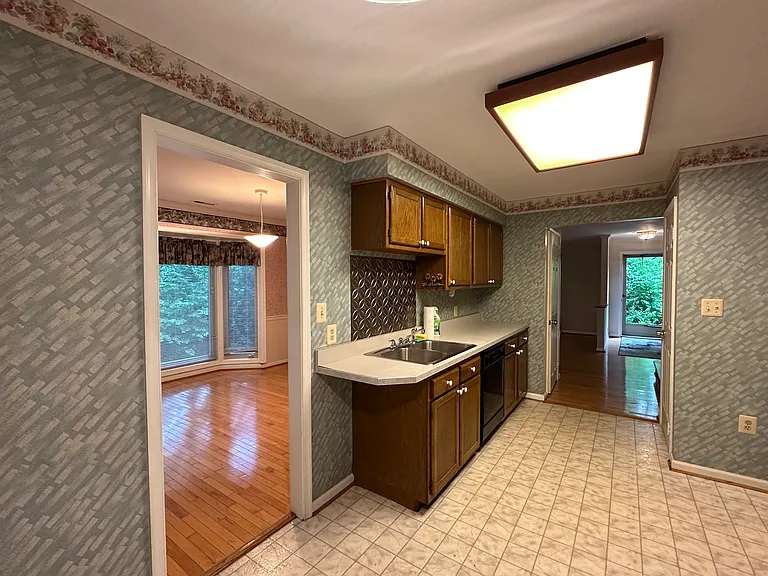 9691 Mason Bluff Ct — Photo 7