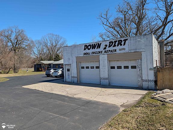 3rd image of 7494 N State Rd