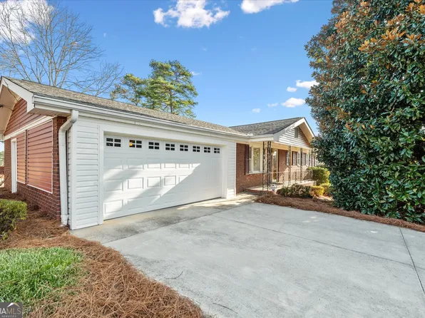 3698 Rogers Dr, Douglasville, GA 30134