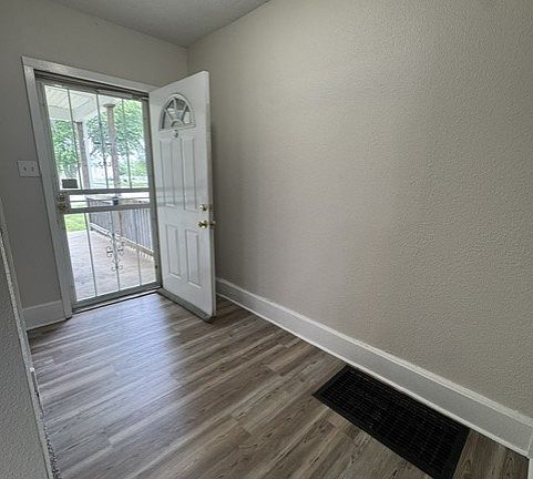 4th image of 1531 S 8th St