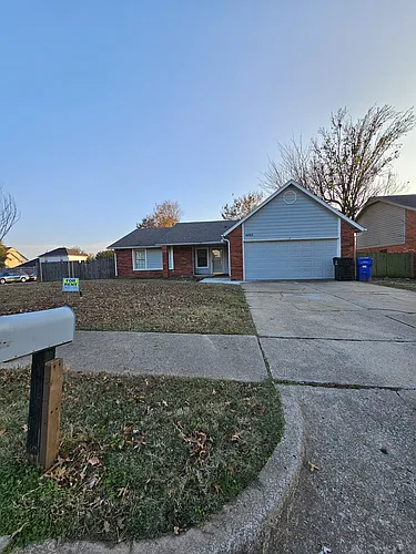 4405 W Toledo St Photo 1