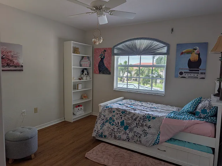 Second bedroom has two twin beds and very large walk-in closet.