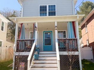 225 Roxbury St, Clifton Forge, VA 24422